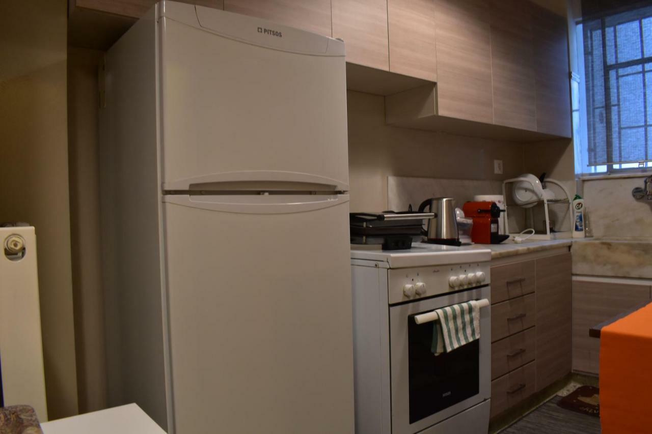 Chic Central Apartment In Evangelismos Metro Station Athens Luaran gambar