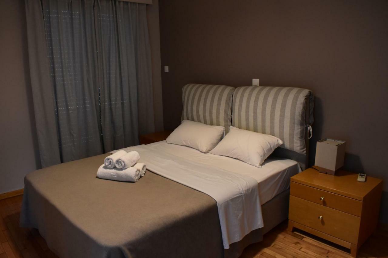 Chic Central Apartment In Evangelismos Metro Station Athens Luaran gambar