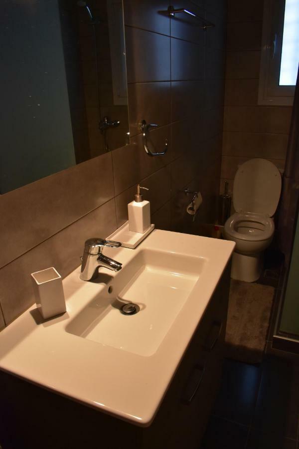 Chic Central Apartment In Evangelismos Metro Station Athens Luaran gambar
