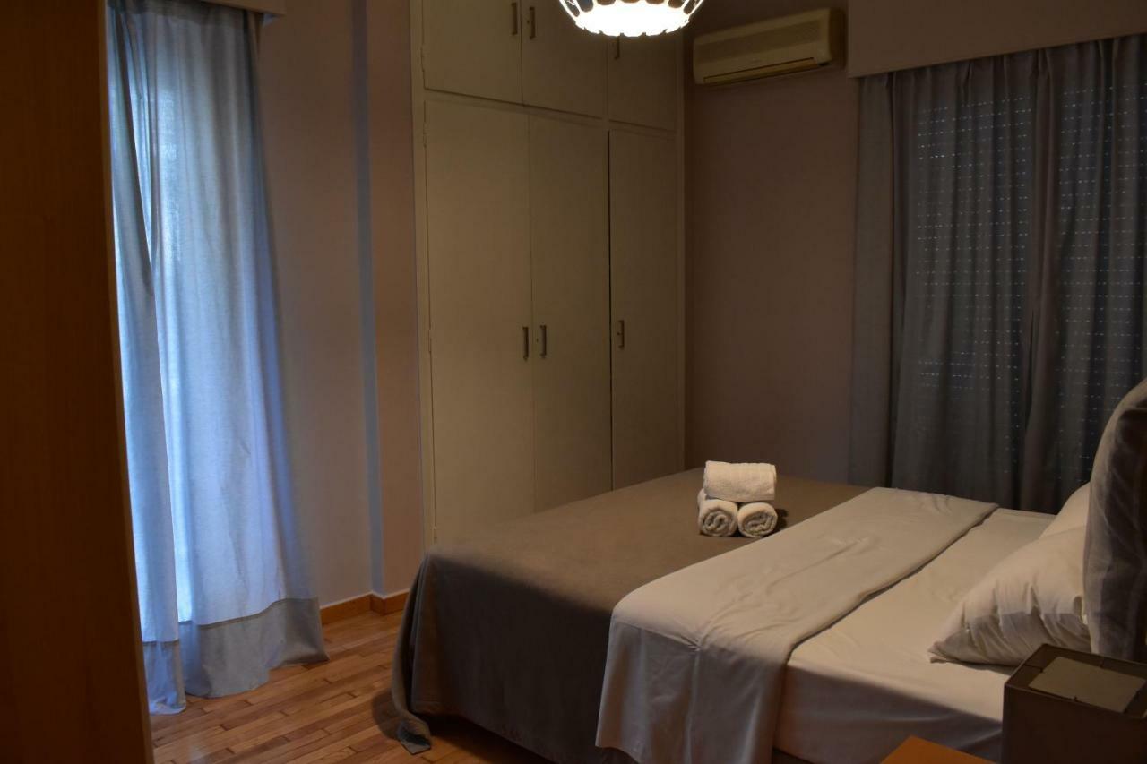 Chic Central Apartment In Evangelismos Metro Station Athens Luaran gambar